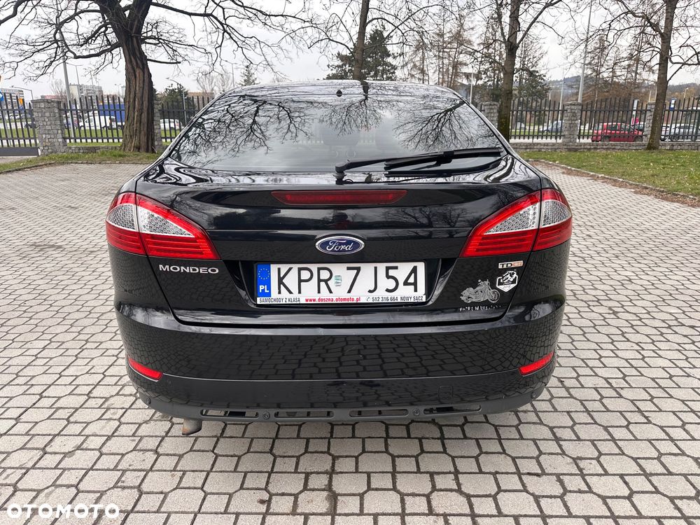 Ford Mondeo 1.8 TDCi Ambiente - 31
