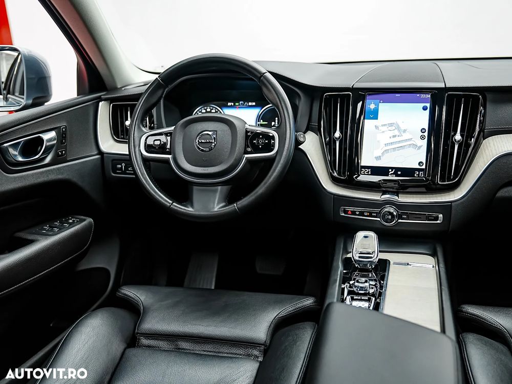 Volvo XC 60 Recharge T8 Twin Engine eAWD Inscription - 8