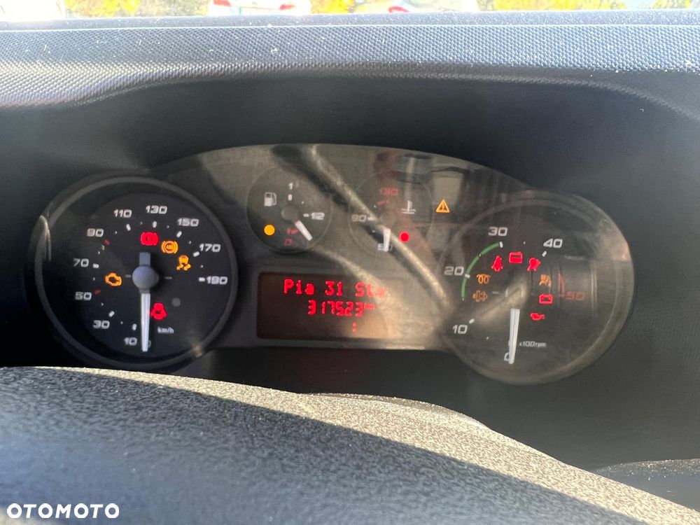 Iveco DAILY - 9