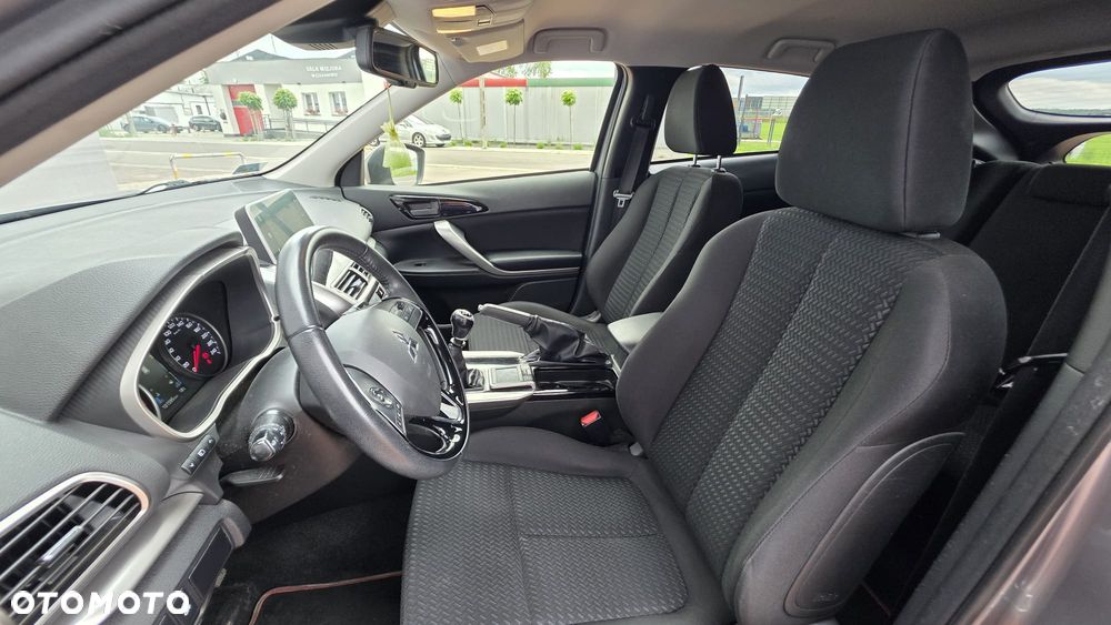 Mitsubishi Eclipse Cross 1.5 T GPF Invite Plus - 20