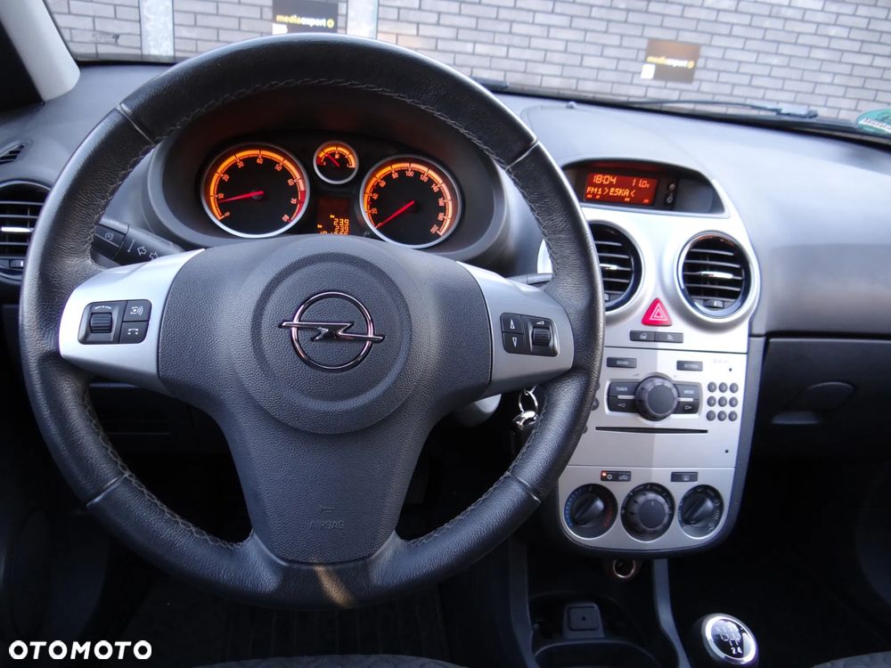 Opel Corsa 1.2 16V Enjoy - 24