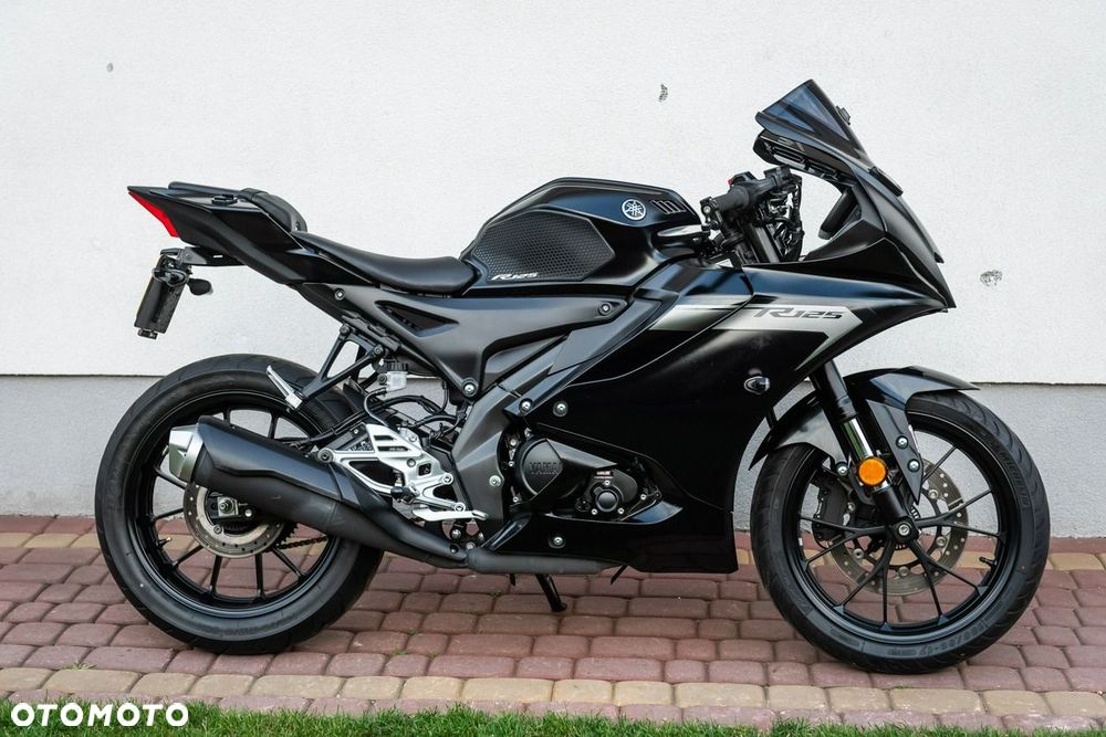 Yamaha YZF - 6