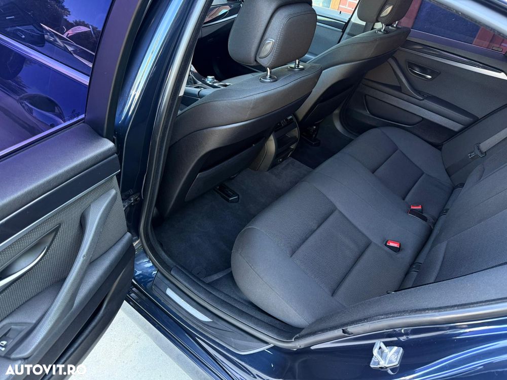 BMW Seria 5 520d - 8