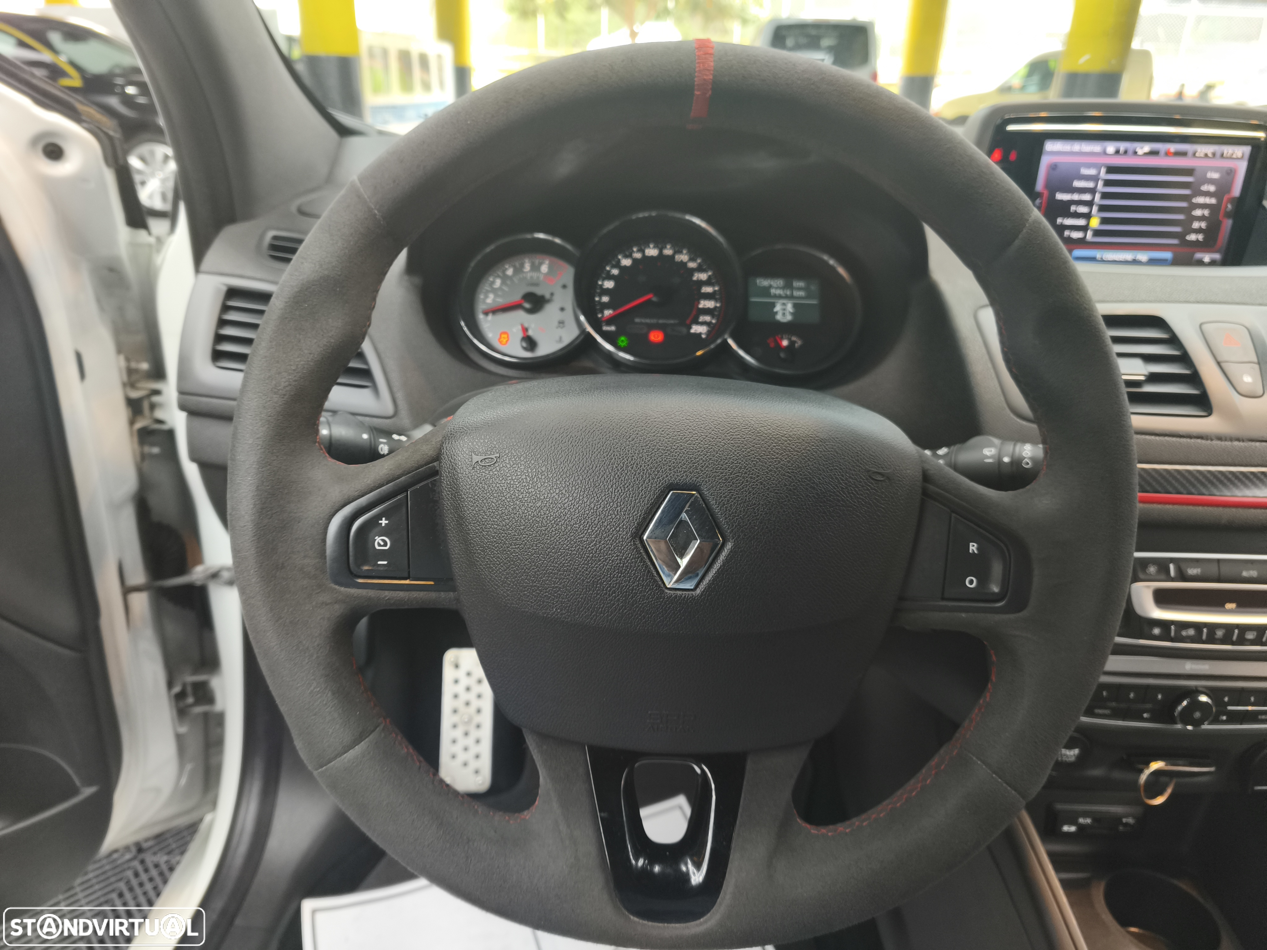 Renault Mégane Coupe 2.0 T RS - 11