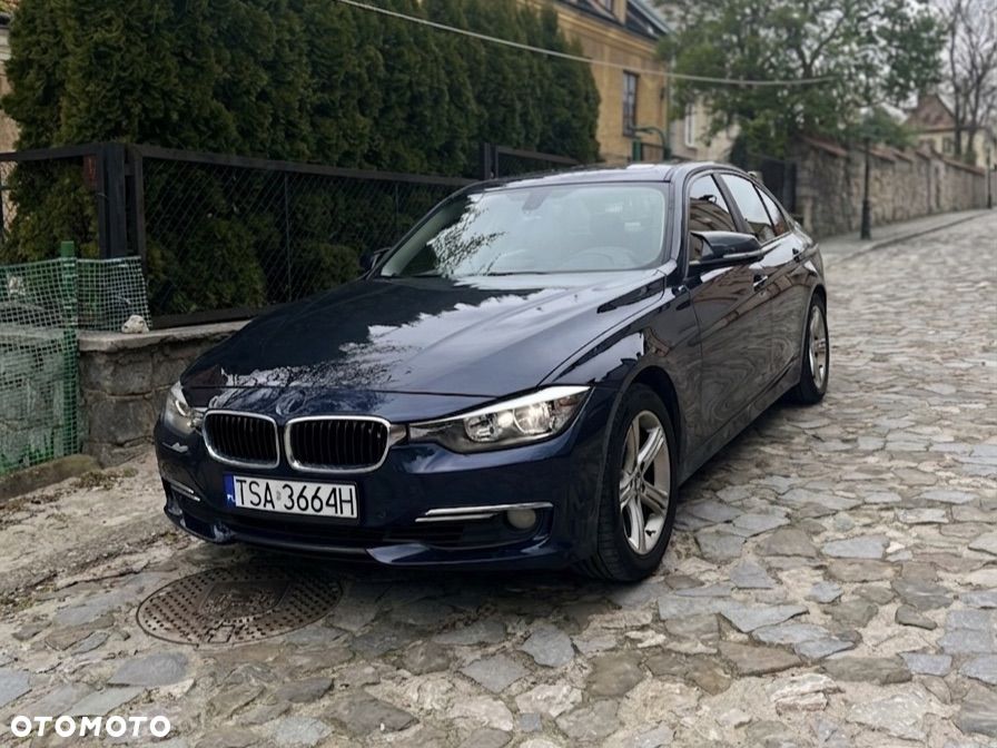 BMW Seria 3 328i Luxury Line - 1