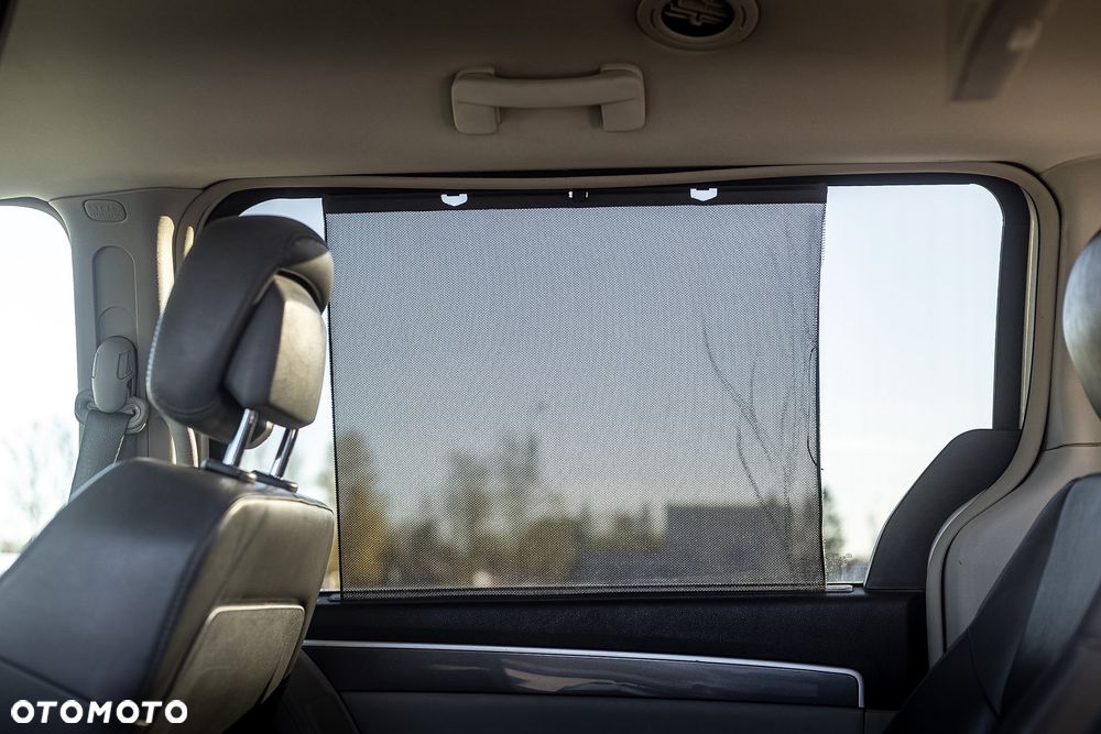 Volkswagen Routan - 20