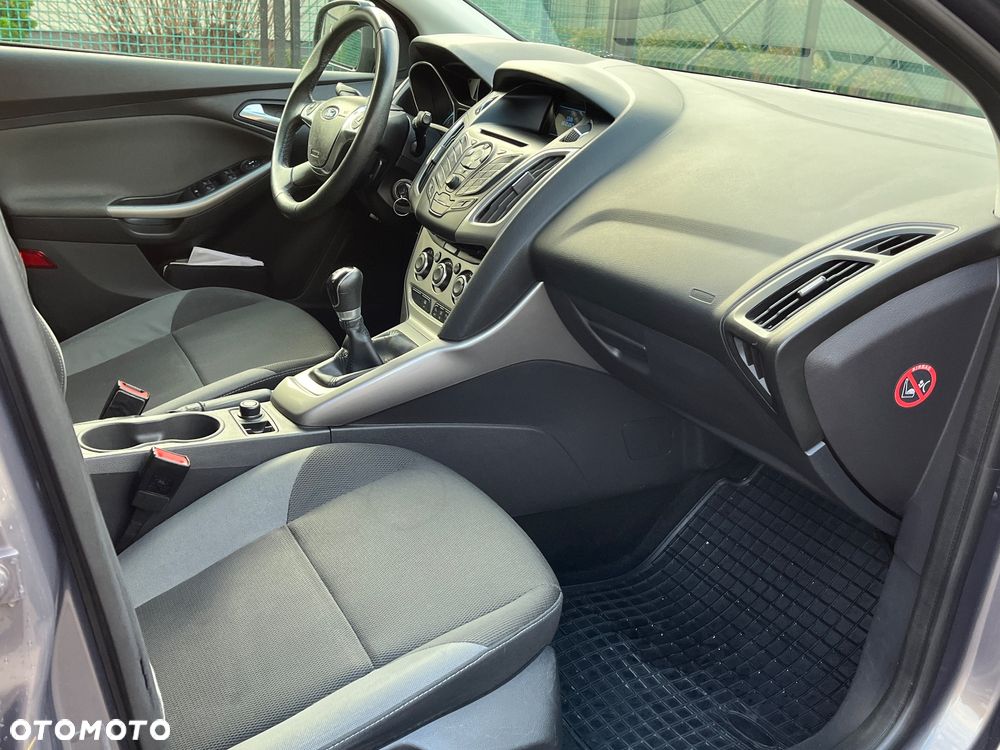 Ford Focus 1.0 EcoBoost Gold X (Trend) - 5