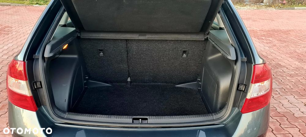 Skoda RAPID 1.2 TSI (Green tec) Cool Edition - 10