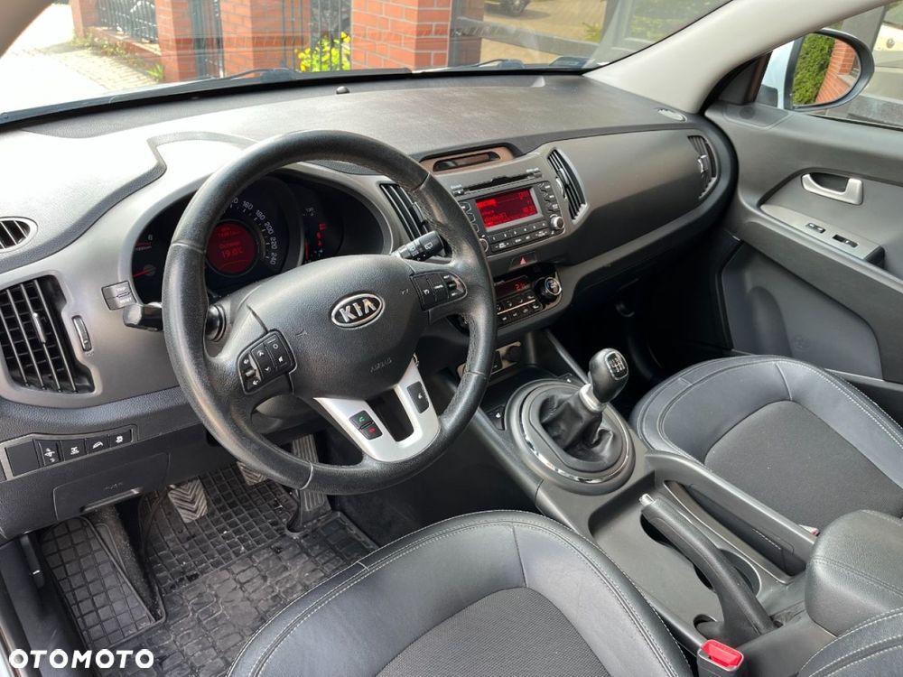 Kia Sportage 2.0 CRDI L AWD - 8