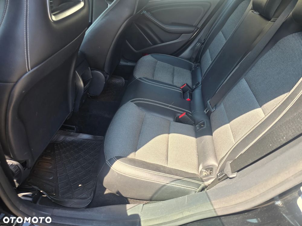 Mercedes-Benz CLA 200 (CDI) d 7G-DCT - 12