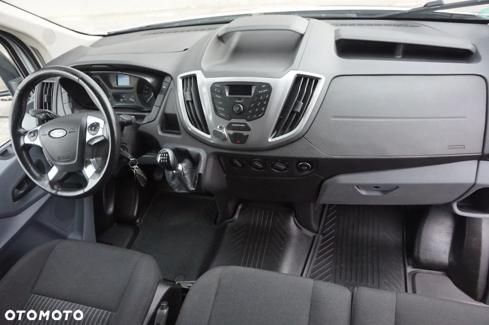 Ford Tranzit - 12