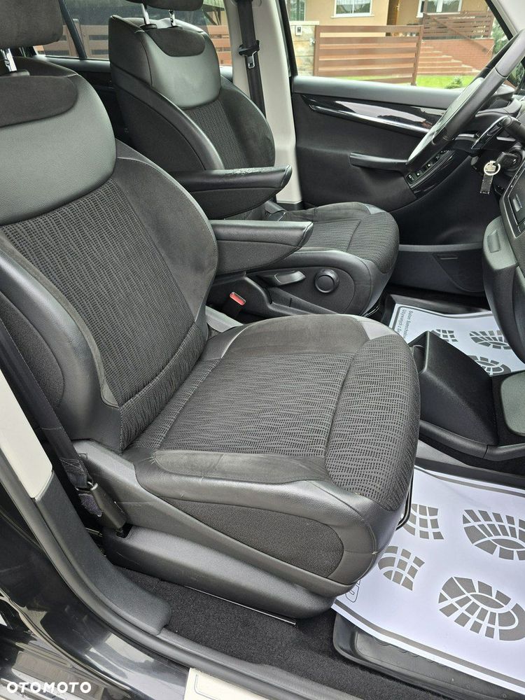 Citroën C4 Grand Picasso - 25