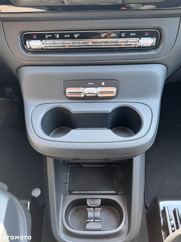 Mercedes-Benz Vito - 12