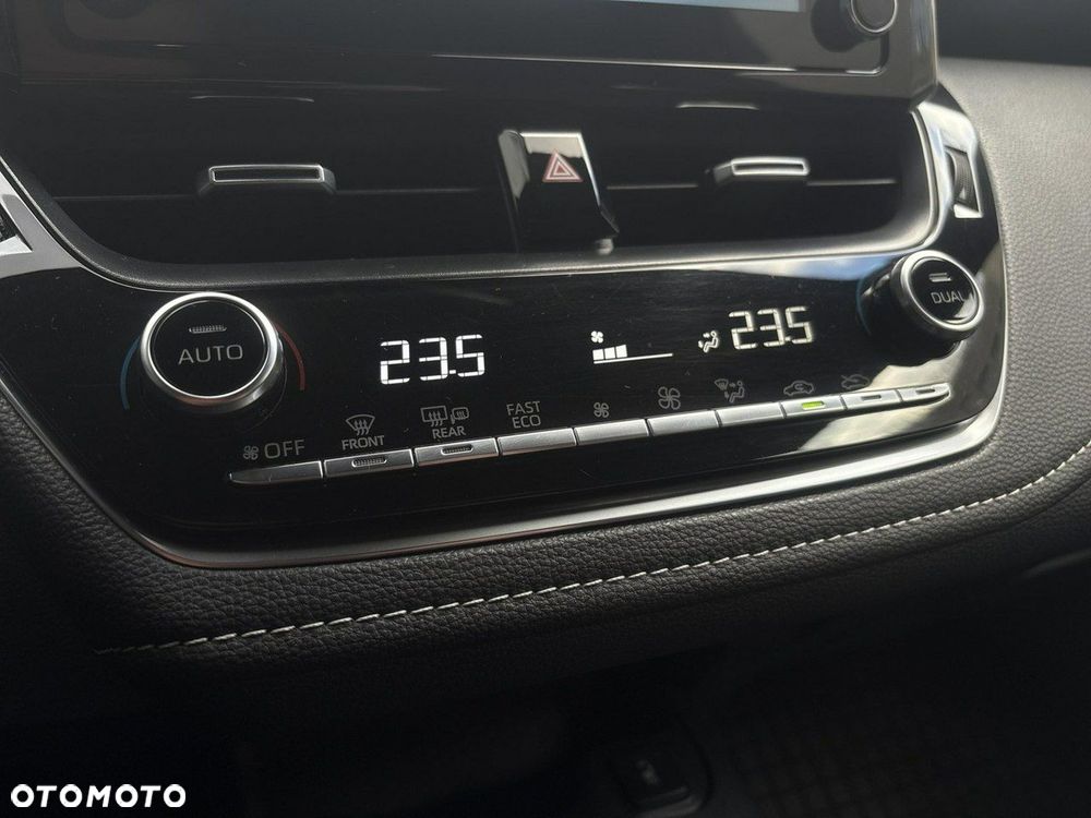 Toyota Corolla 1.8 Hybrid Comfort - 27