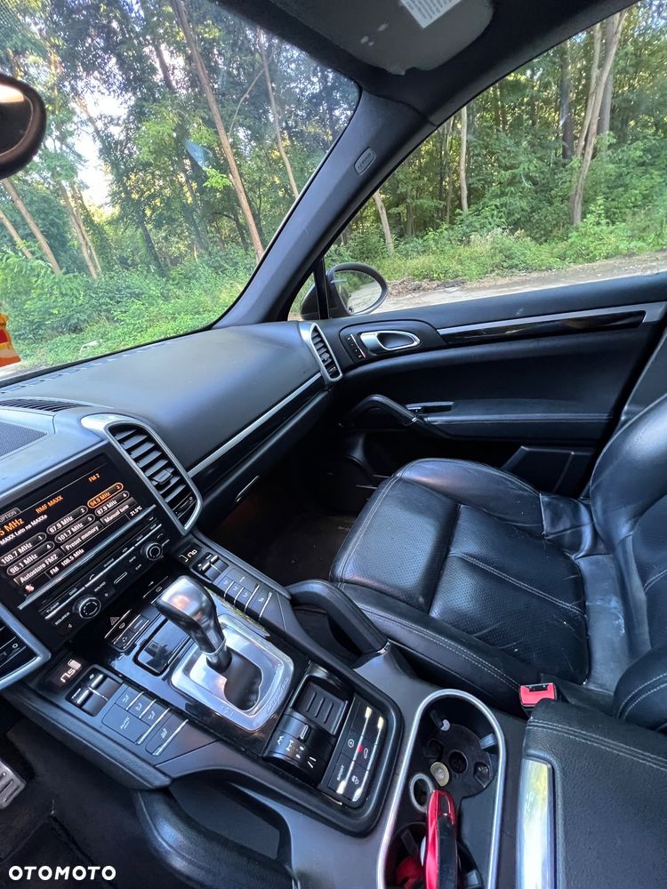 Porsche Cayenne S - 17