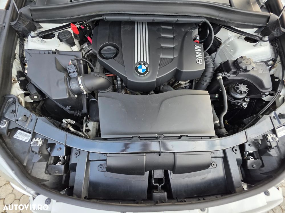 BMW X1 sDrive18d - 13