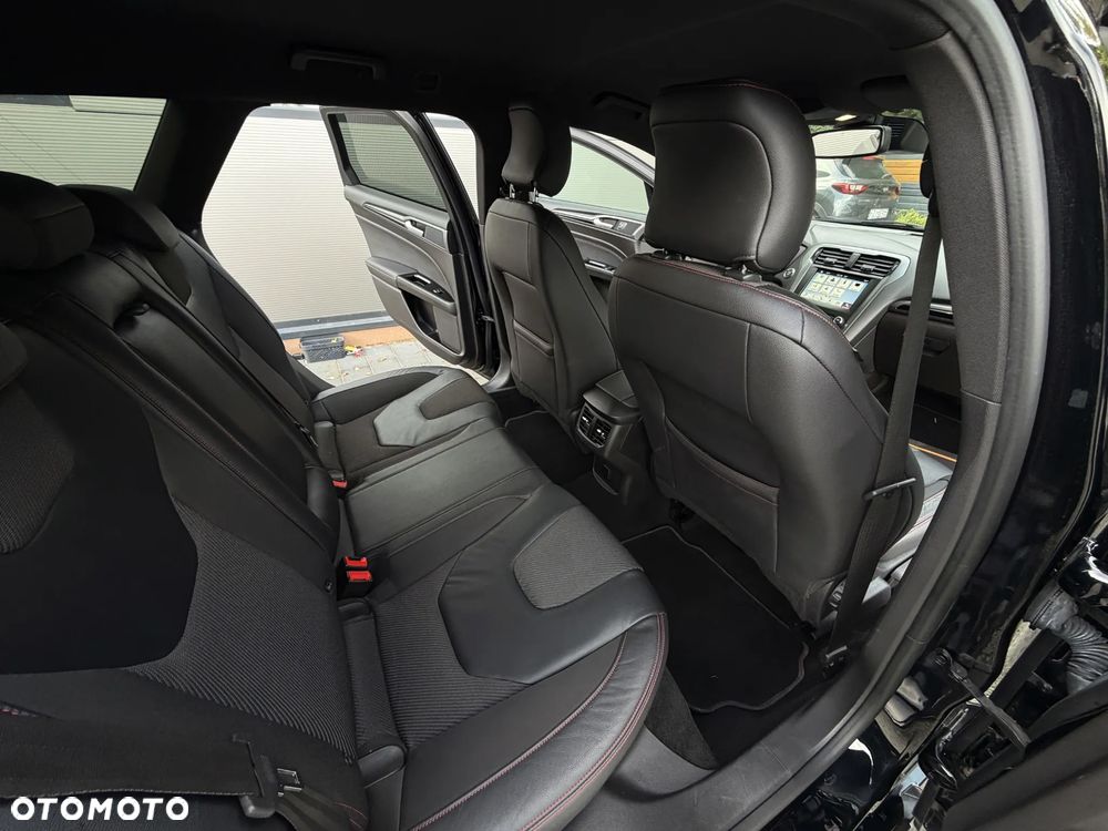 Ford Mondeo 2.0 TDCi ST-Line PowerShift - 17