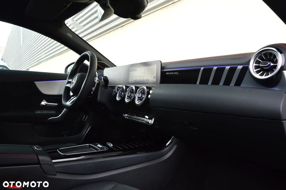 Mercedes-Benz CLA AMG 35 mHEV 4-Matic 8G-DCT - 15