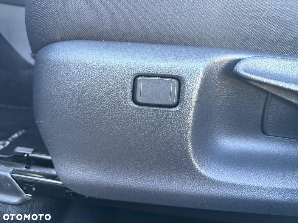 Toyota Yaris Cross Hybrid 1.5 Style - 23