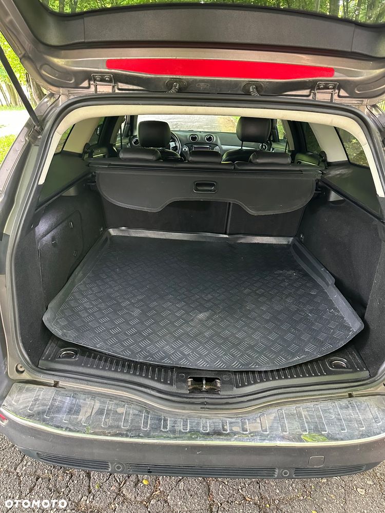 Ford Mondeo 2.0 TDCI Titanium X - 22