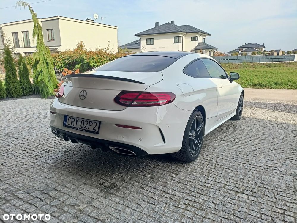 Mercedes-Benz Klasa C 180 9G-TRONIC - 24