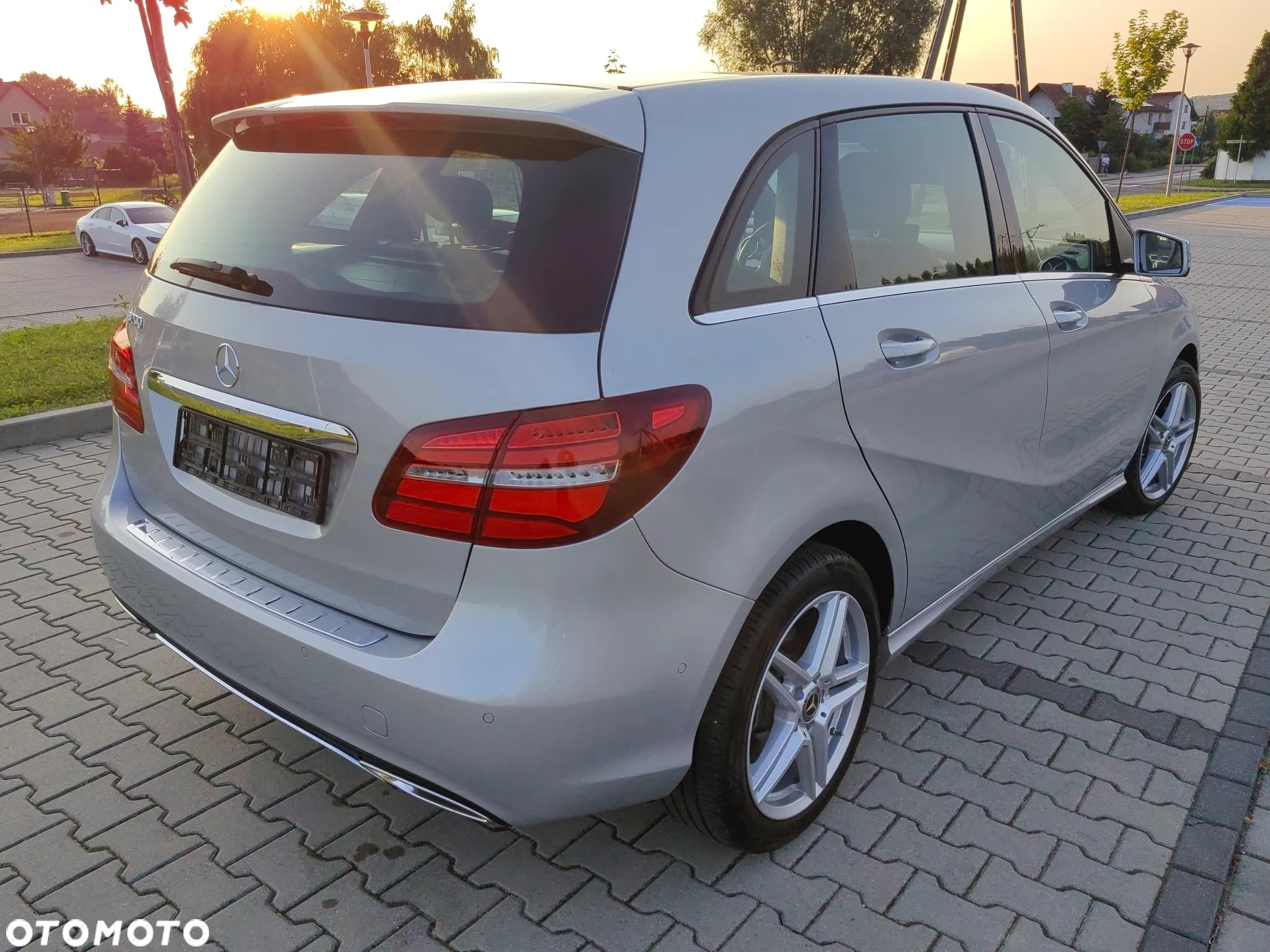 Mercedes-Benz Klasa B 200 7G-DCT Style - 6