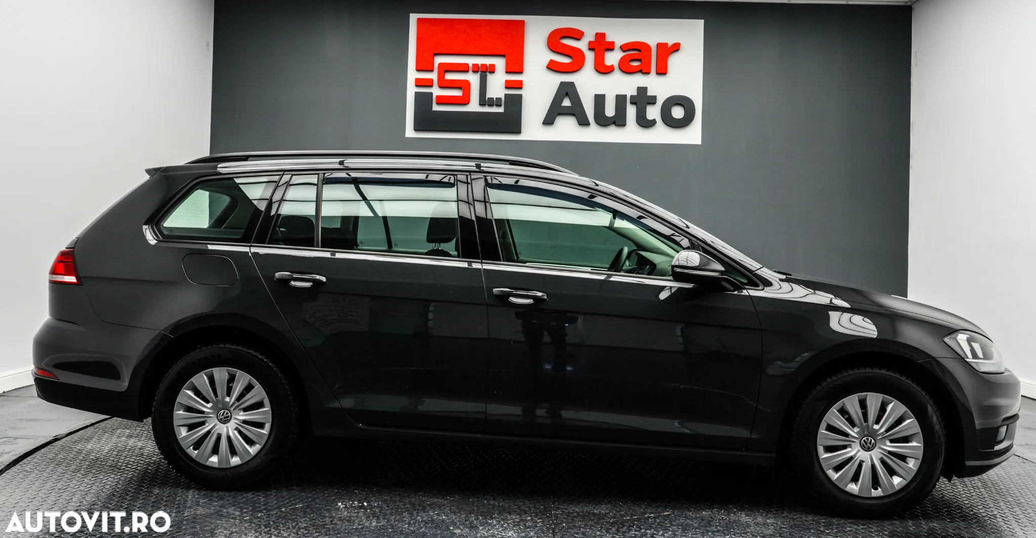 Volkswagen Golf 1.6 TDI Comfortline - 11
