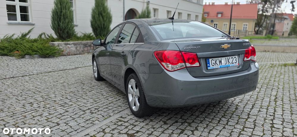Chevrolet Cruze 1.8 LT+ - 24