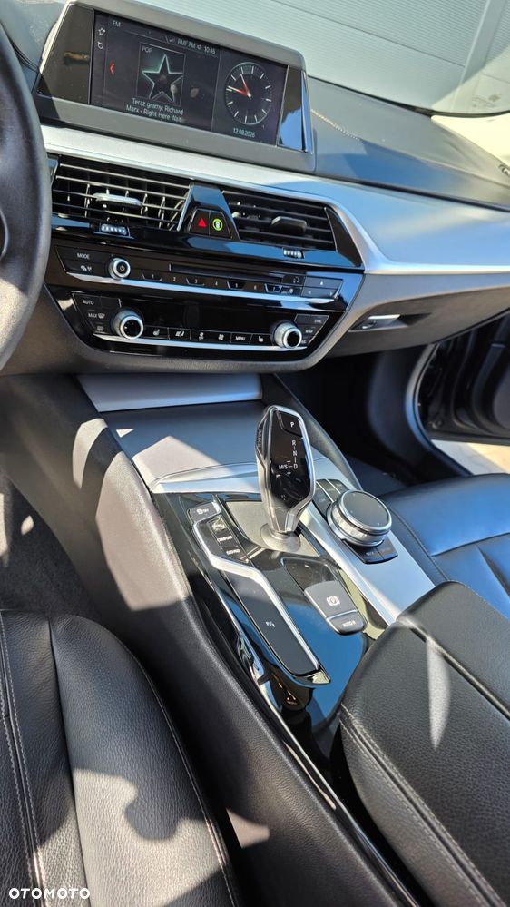 BMW Seria 5 518d Advantage sport - 19