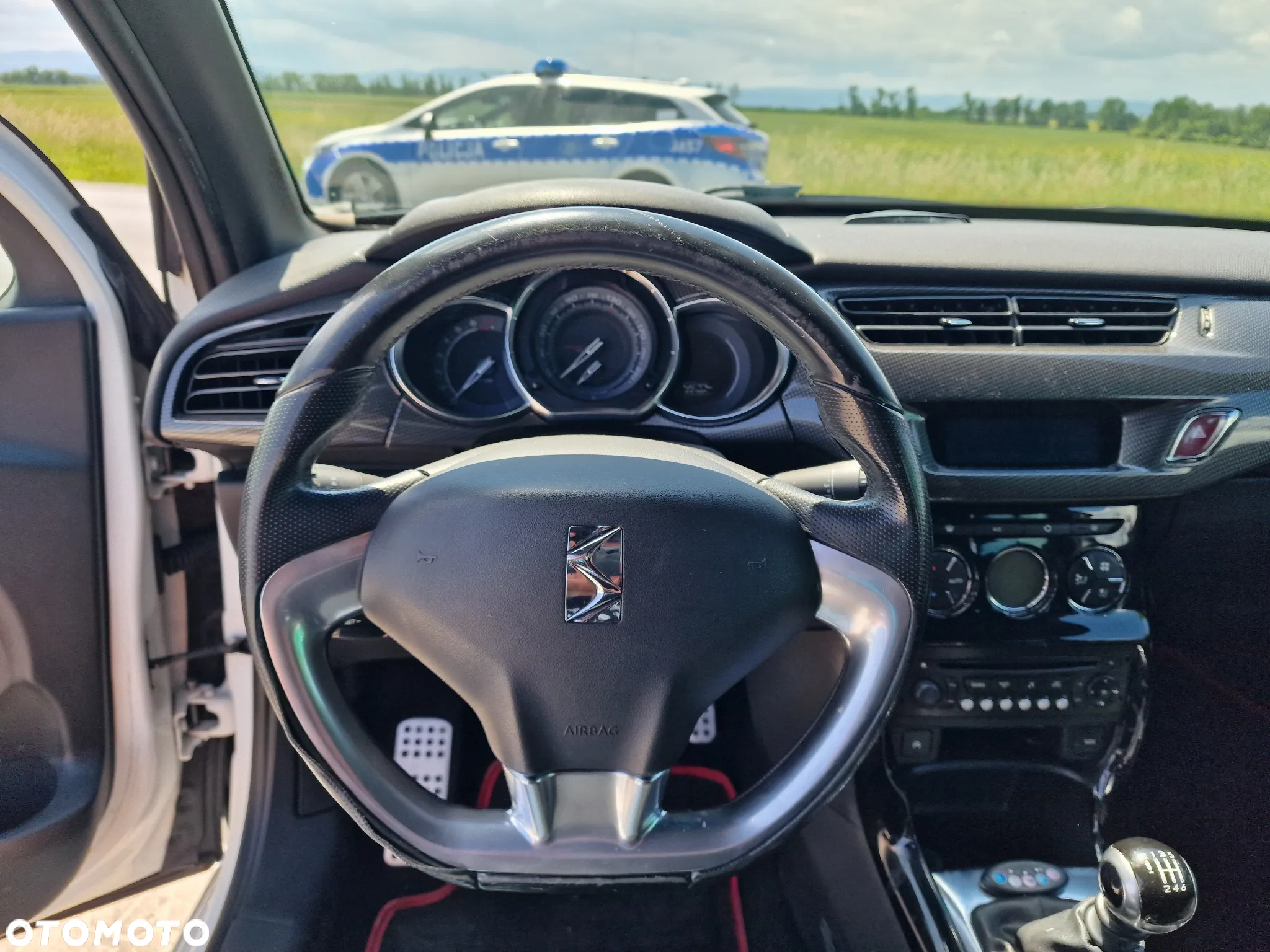 Citroën DS3 1.6 THP SportChic - 17