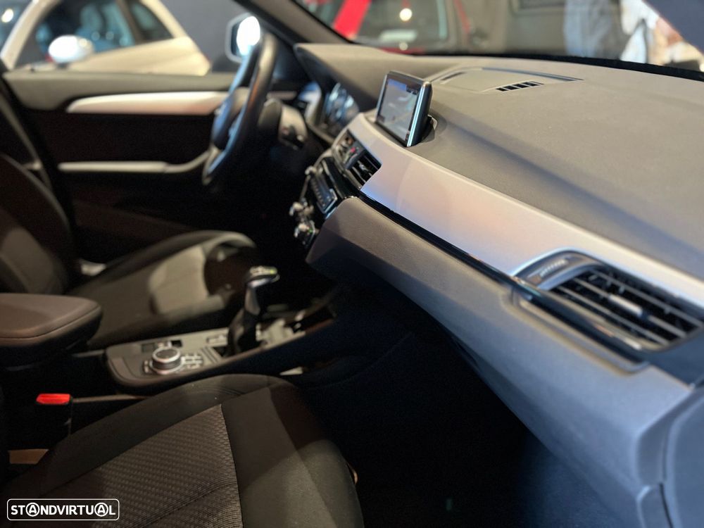 BMW X1 25 e xDrive - 33