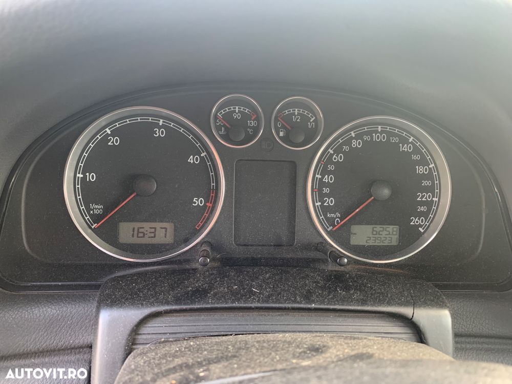 Volkswagen Passat 1.9TDI Basis - 7