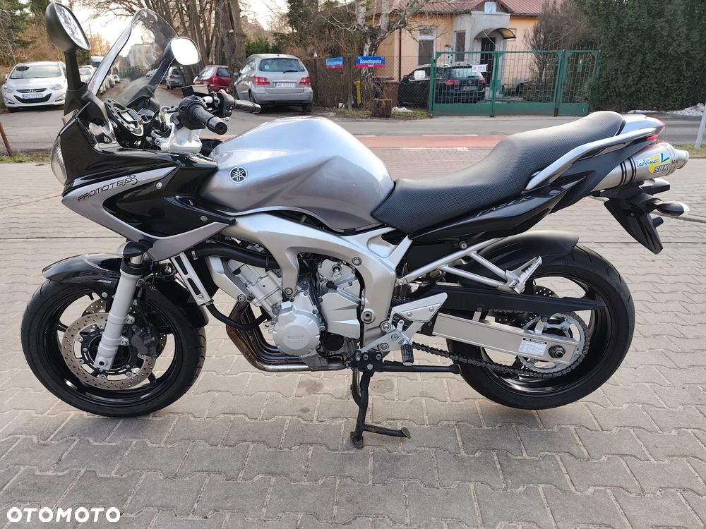 Yamaha FZ6 - 1