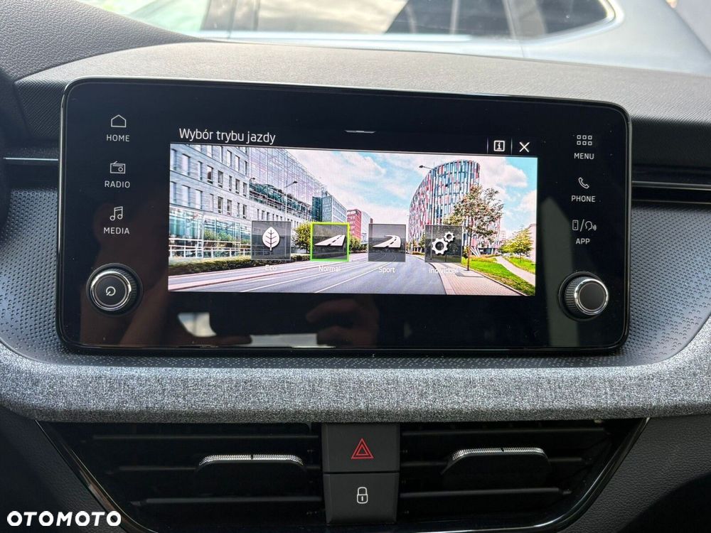 Skoda Kamiq 1.0 TSI Selection DSG - 24