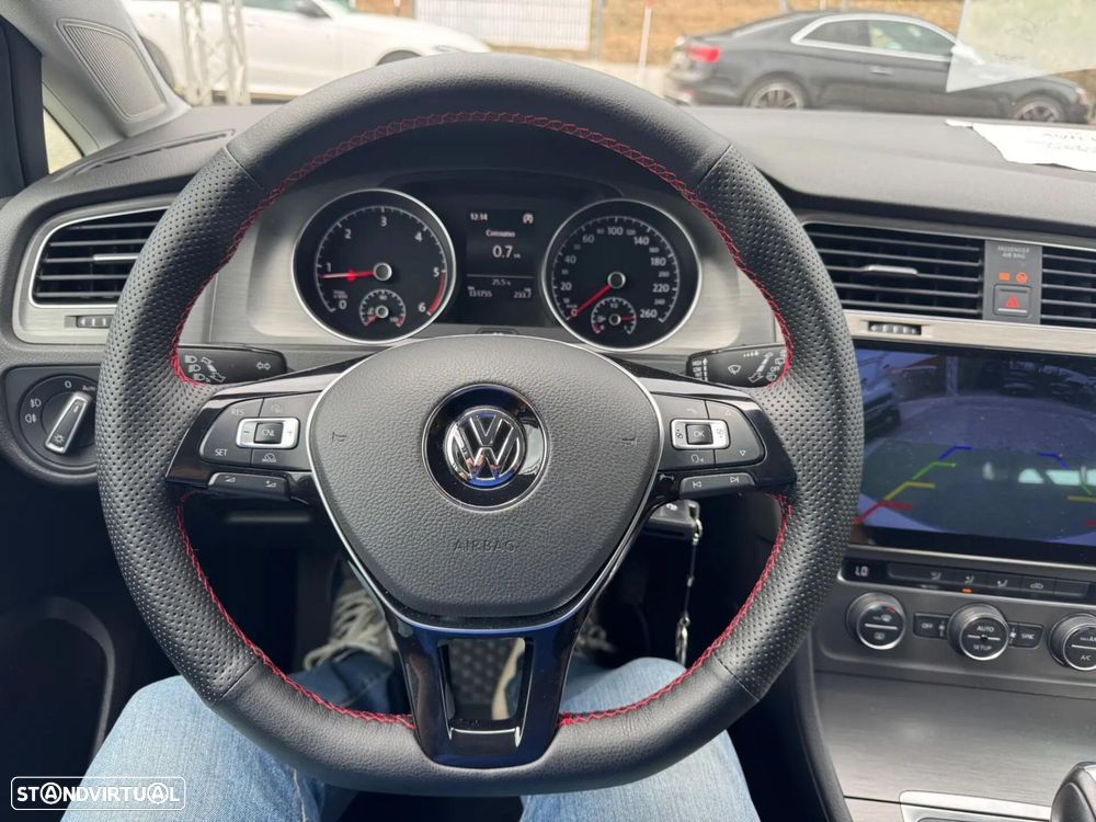 VW Golf Variant 1.6 TDi Highline DSG - 13