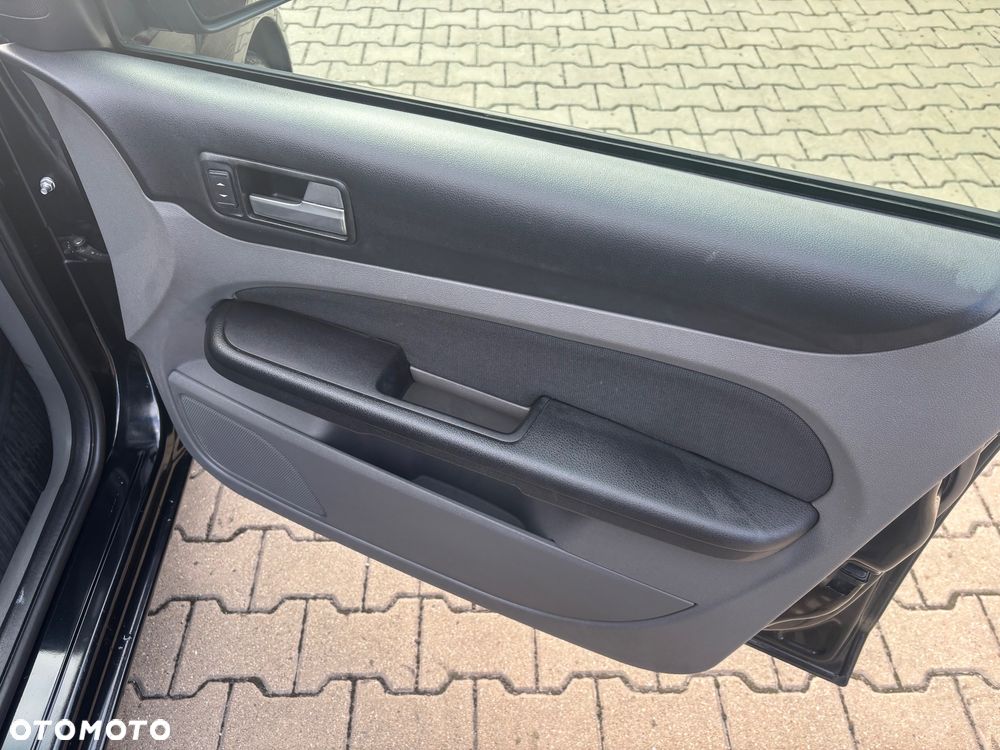 Ford Focus 1.6 TDCi Ambiente - 11