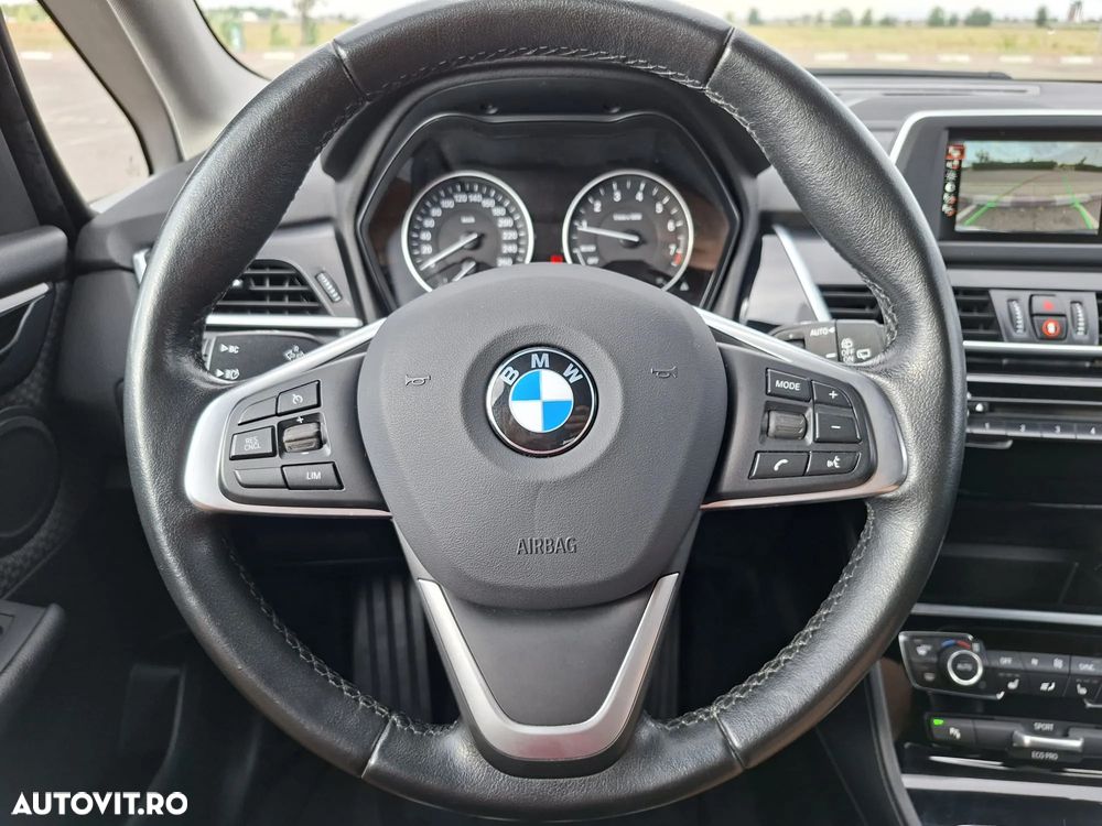 BMW Seria 2 218i Advantage - 13