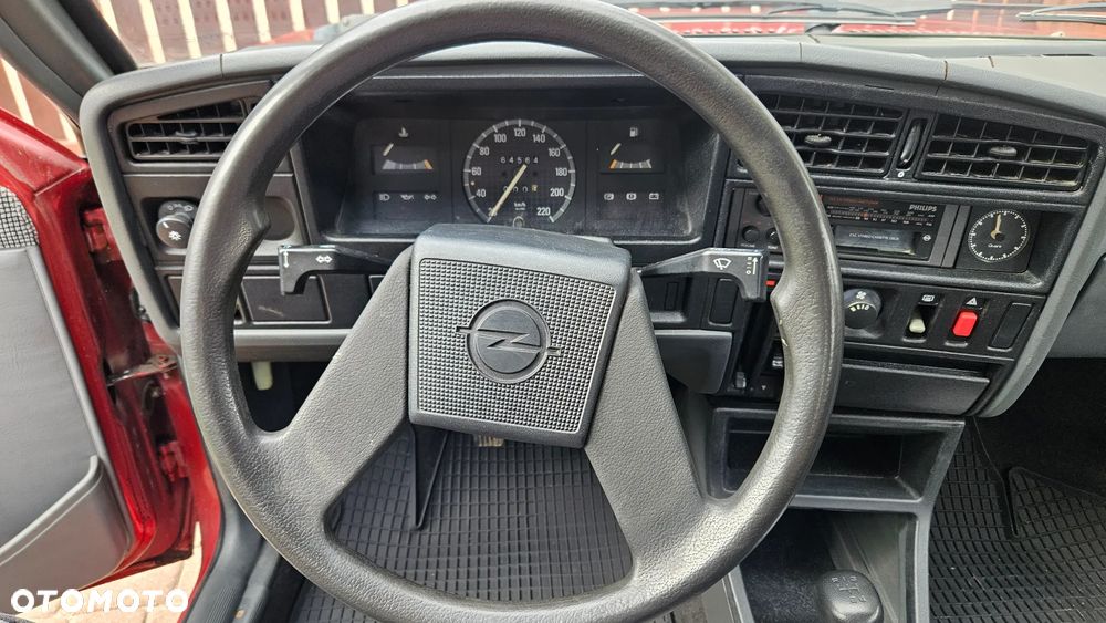 Opel Ascona - 20