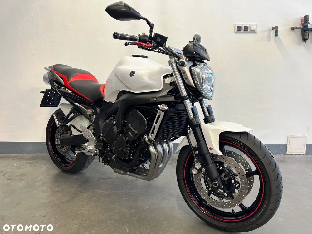 Yamaha FZ6 - 1
