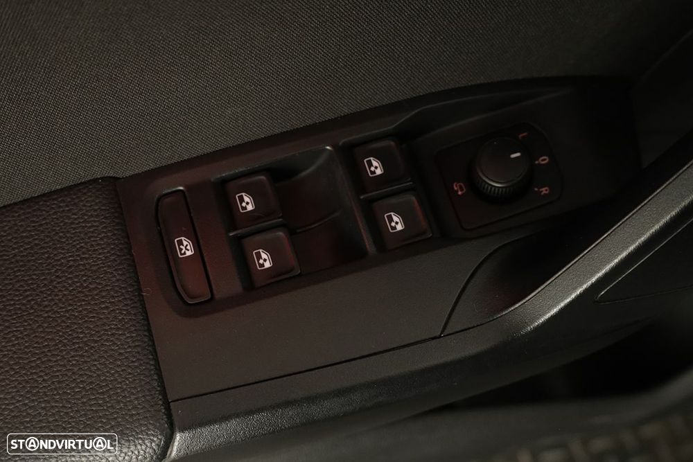 SEAT Arona 1.0 TSI FR - 19