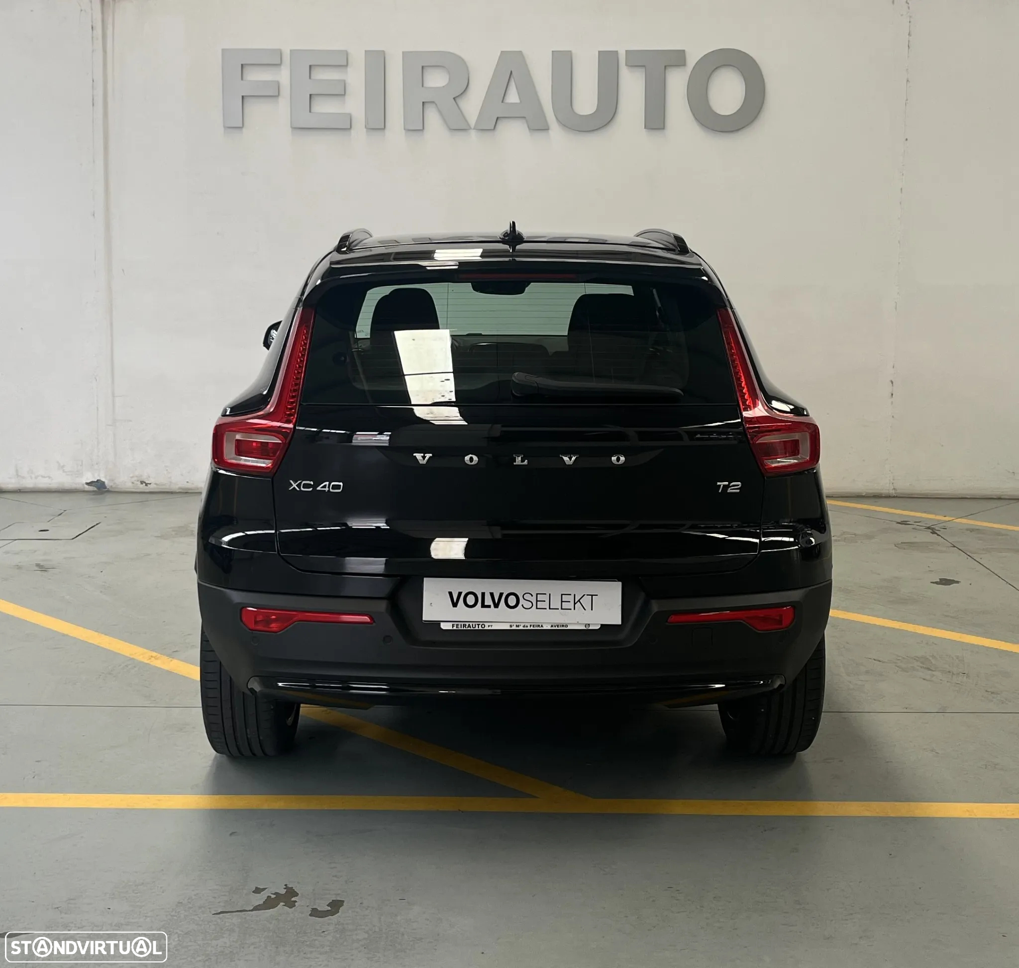 Volvo XC 40 1.5 T2 Plus Dark Auto - 10