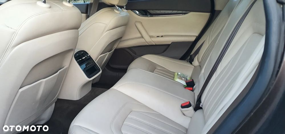 Maserati Quattroporte - 9