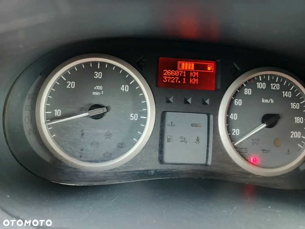 Opel Vivaro - 8