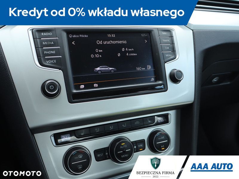 Volkswagen Passat - 13