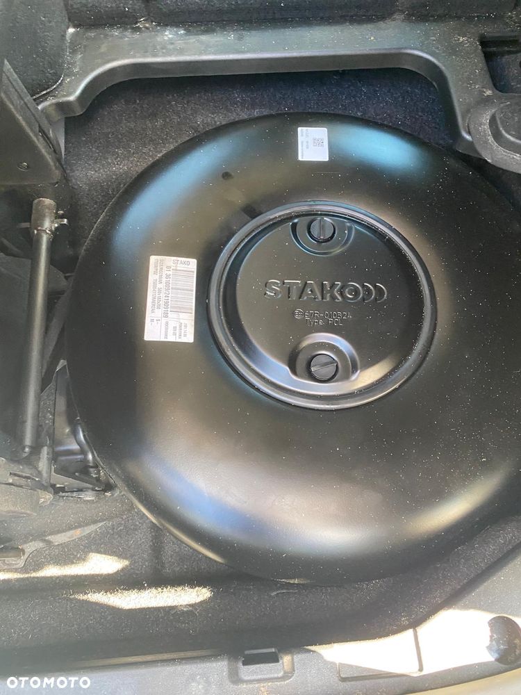 Chrysler Pacifica - 12