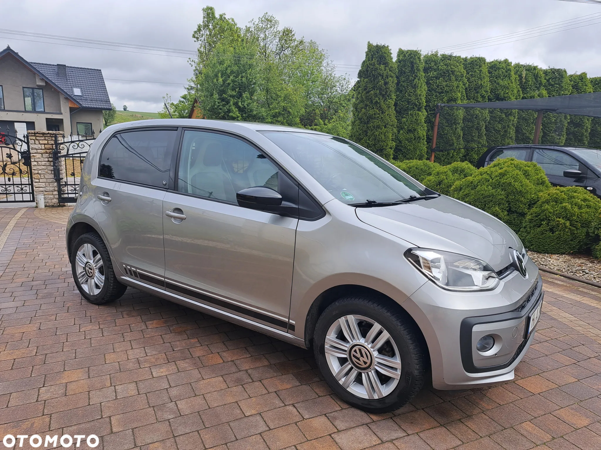 Volkswagen up! (BlueMotion Technology) beats - 10