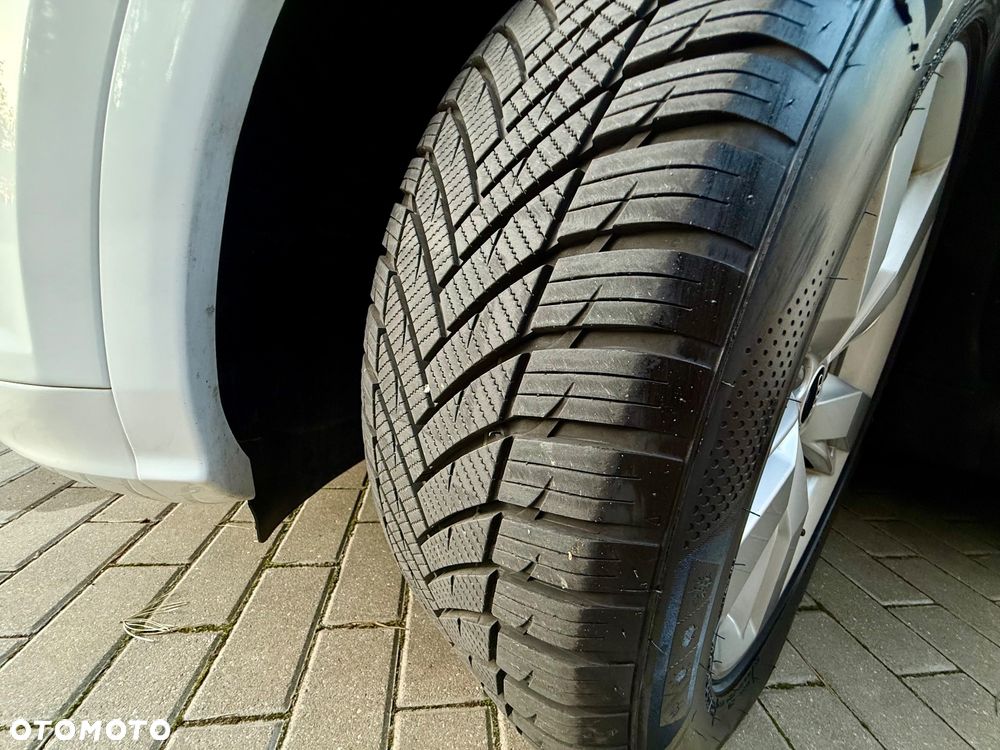 Audi Q5 55 TFSIe quattro S tronic S line business - 32