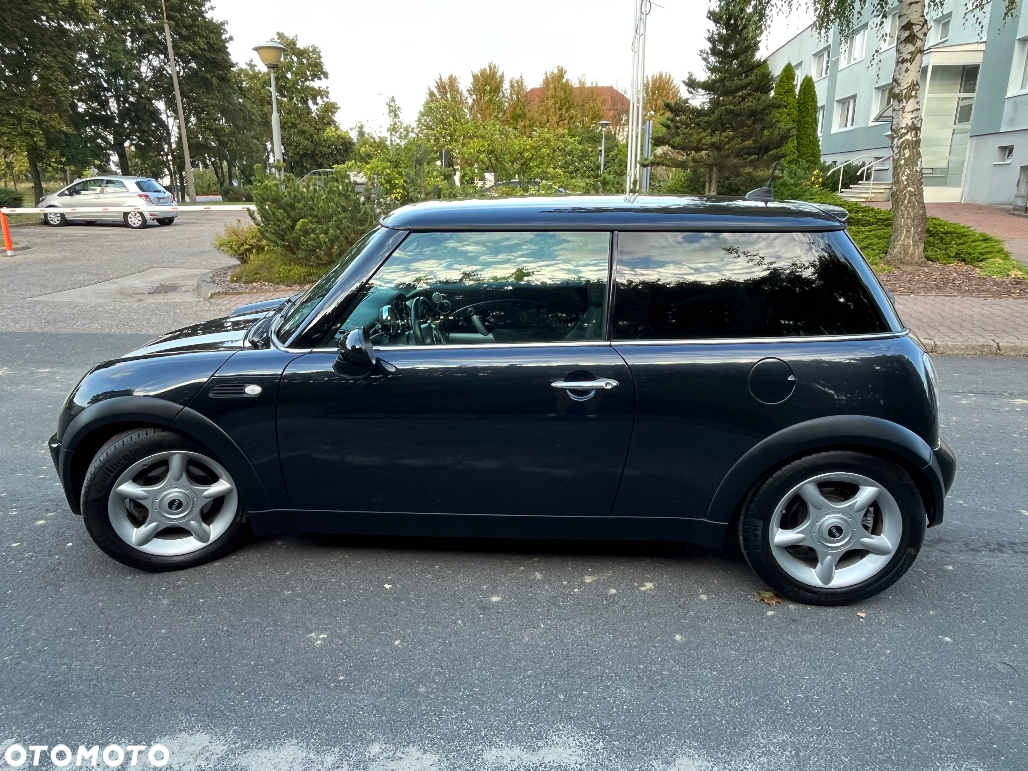 MINI ONE Standard - 8
