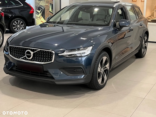 Volvo V60 Cross Country T5 AWD