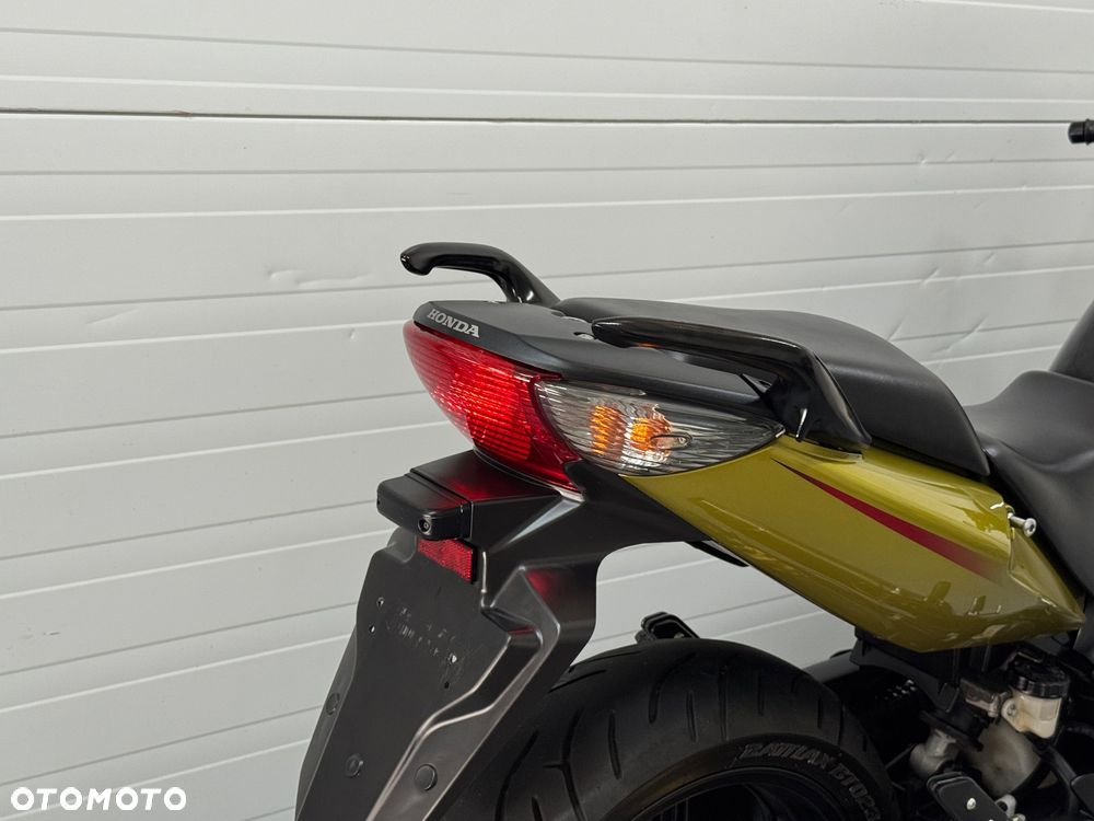 Honda CBF - 10